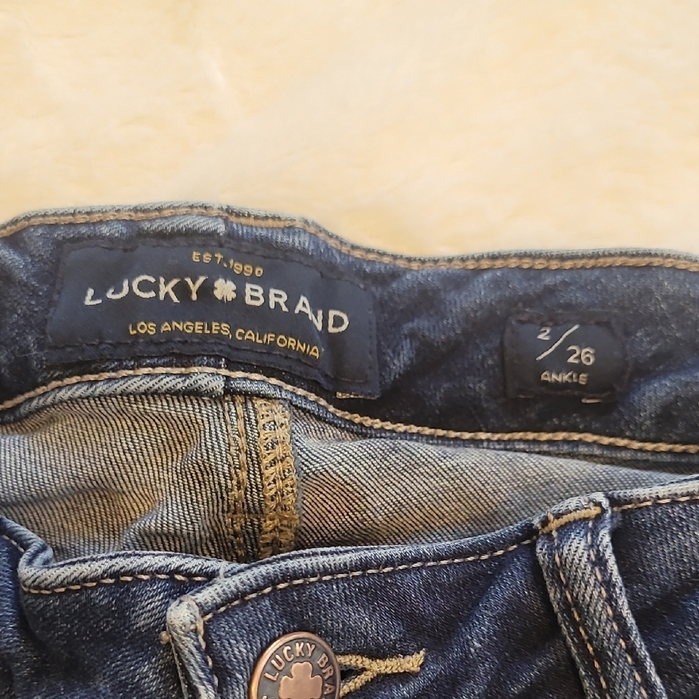 Lucky Brand Blue Skinny Jeans with Tapered Fit - Picture 2 of 4